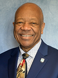 Al M. Panu professional headshot photo