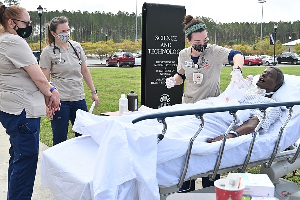 Nursing Students Simulation