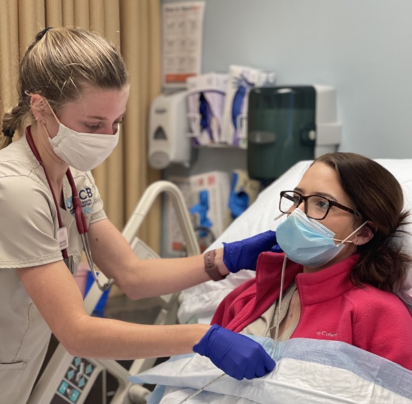 Practicing Treating Nursing Student