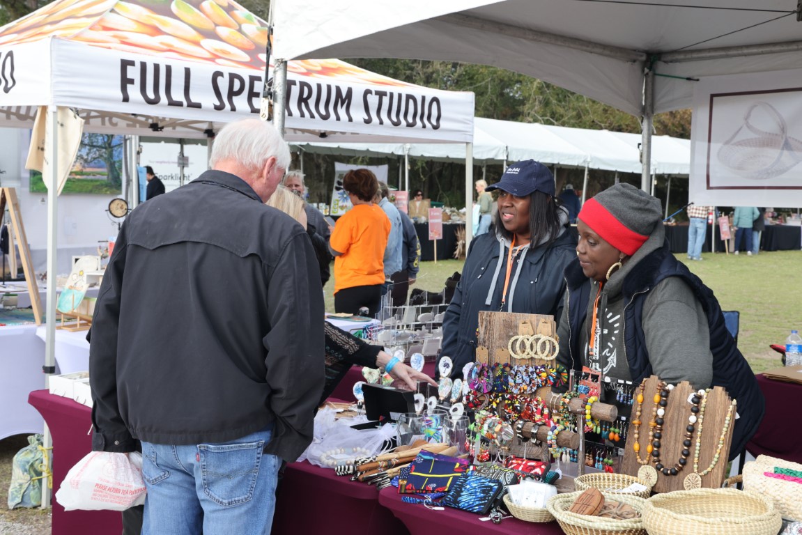 Gullah gifts stand
