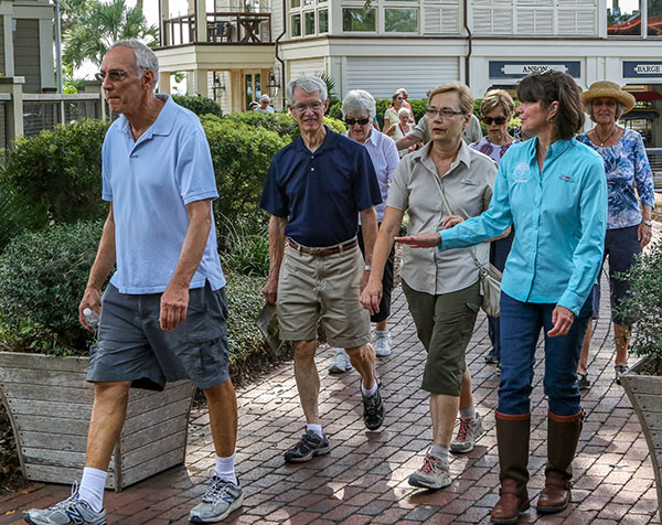 Group_walking